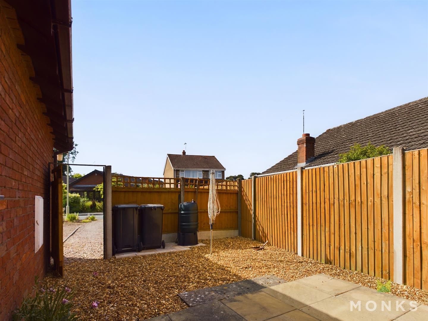 17 Foxleigh Grove, Shrewsbury, SY4 5BS To Let